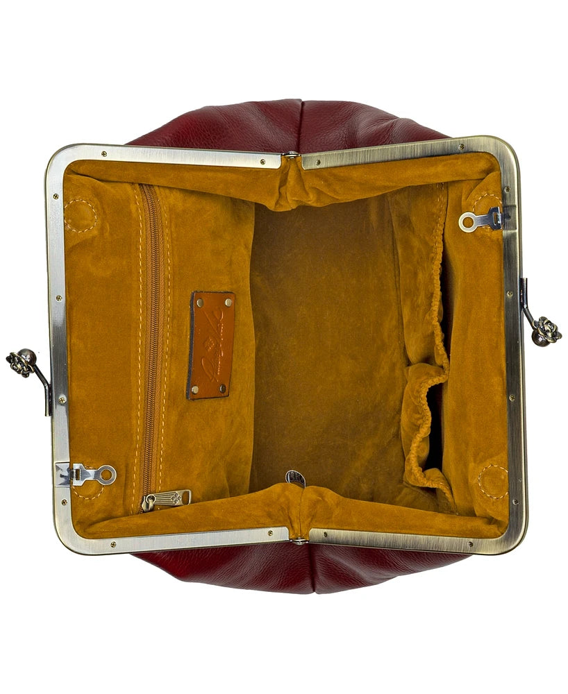 Classic Kiss-lock Closure Adorned Leather Bag